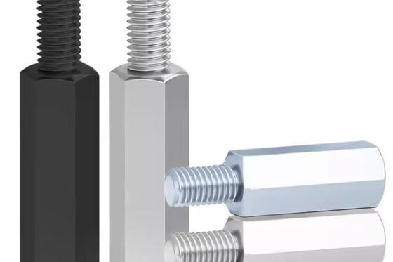 M4 M5 M6 Kohlenstoffstahl Männlich und weiblich Hexkopf-Ständerung Schwarzplattierung Metallständerung